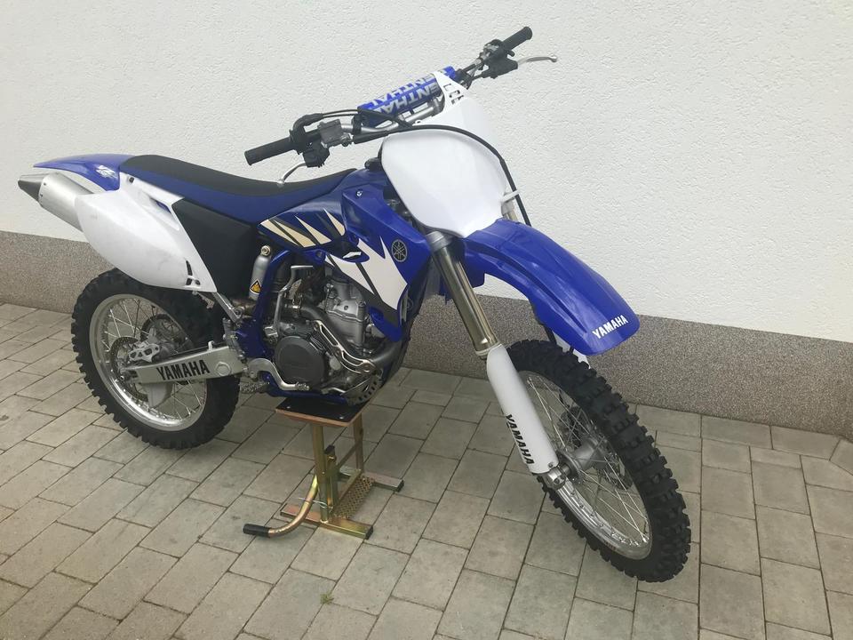 Yamaha Motocross Motorrad 2005 — photo 9