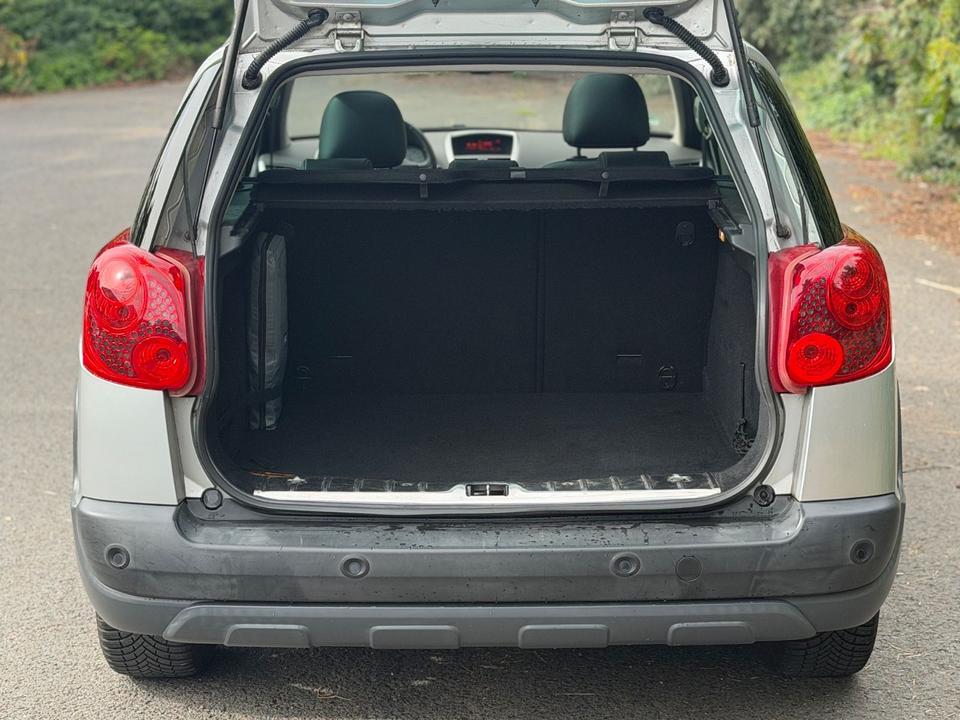 Peugeot 207 2010 — photo 5