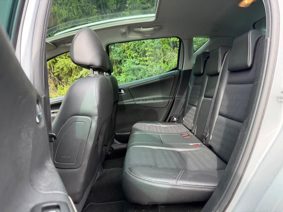 Peugeot 207 2010 — photo 6