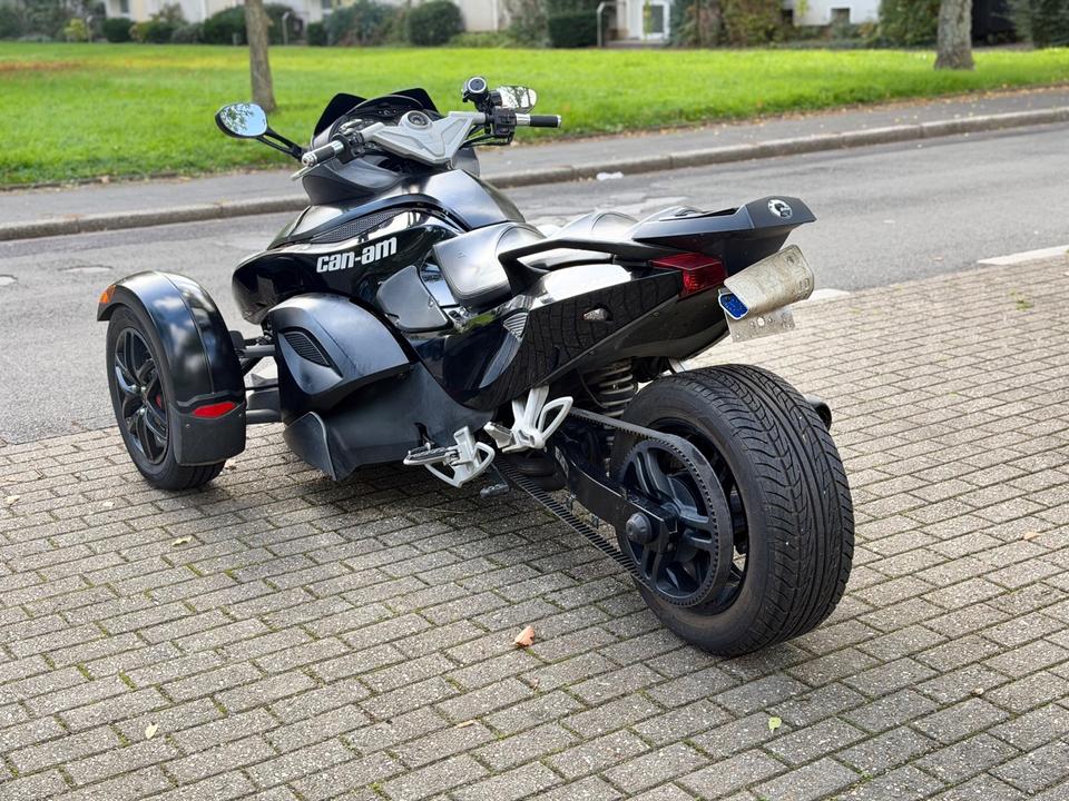 Weitere Motorräder Reserviert •Can am Spyder 1000 2010 — photo 5