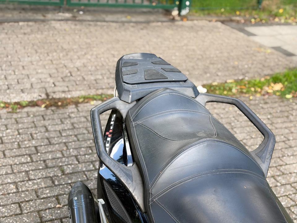 Weitere Motorräder Reserviert •Can am Spyder 1000 2010 — photo 9