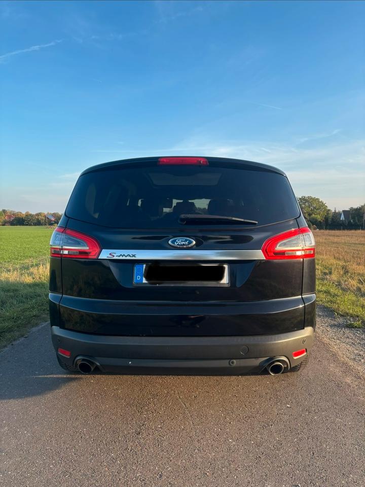 Ford S-Max 2010 — photo 13