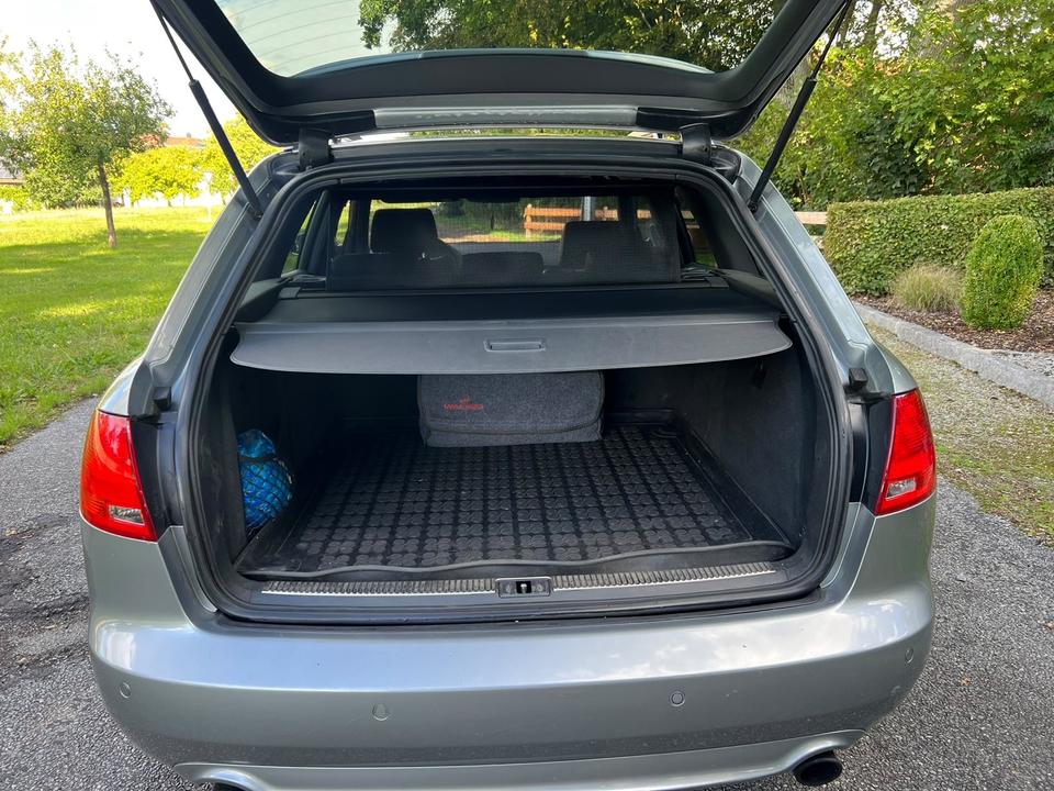 Audi A4 2005 — photo 15