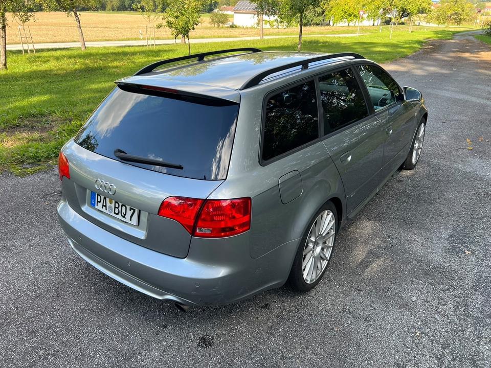 Audi A4 2005 — rear view