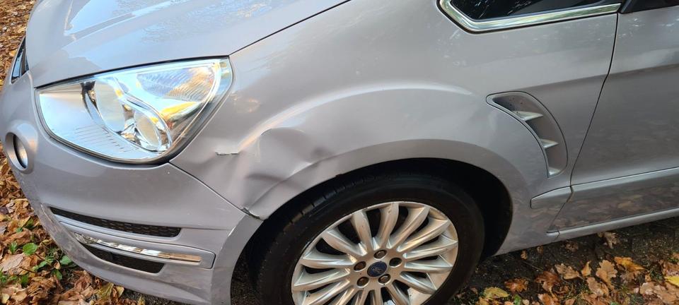 Ford S-Max 2010 — photo 6