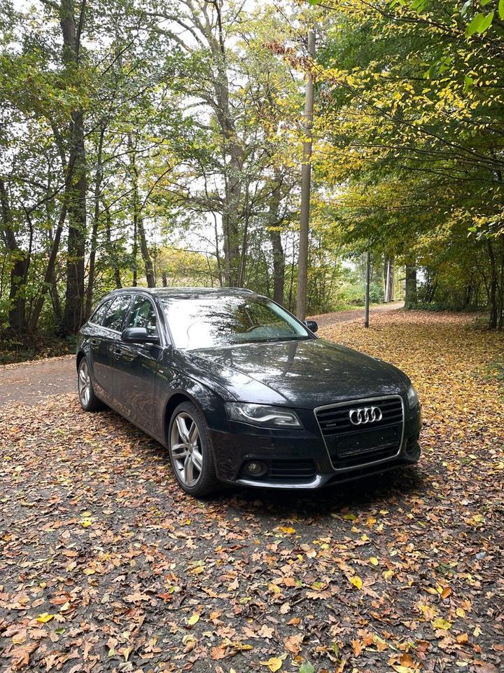 Audi A4 2010 — interior