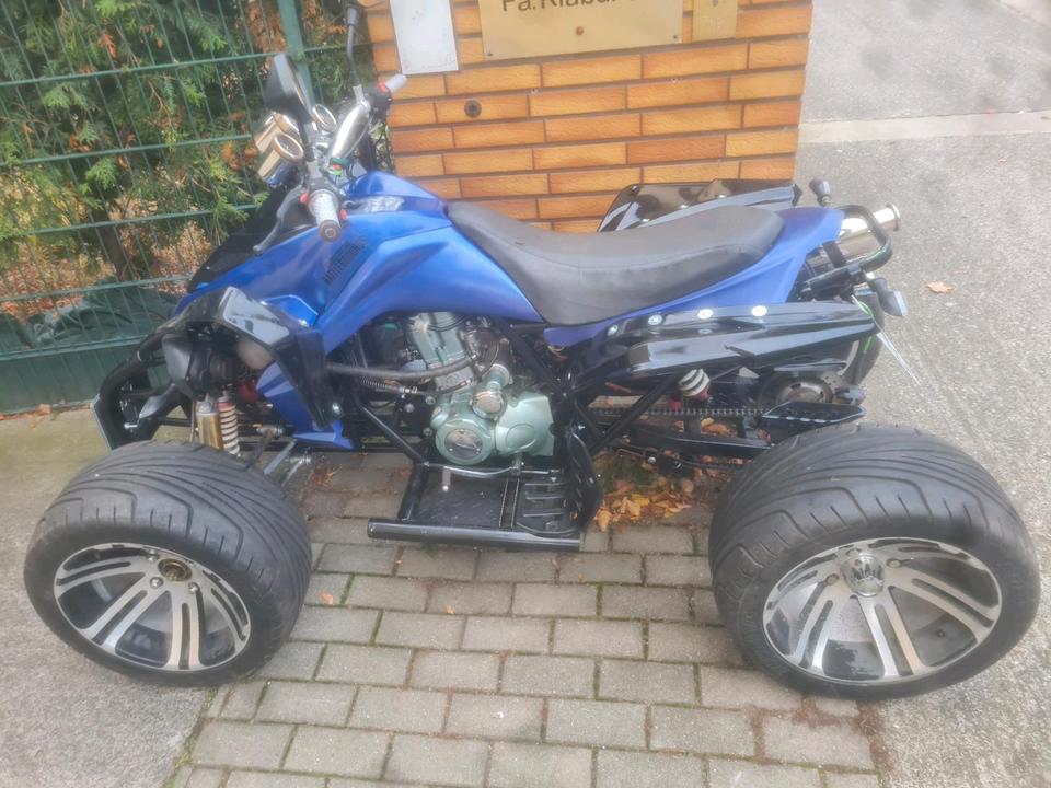Weitere Motorräder jingling quad 2010 — rear view