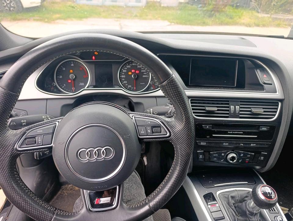Audi A4 2014 — фото 6