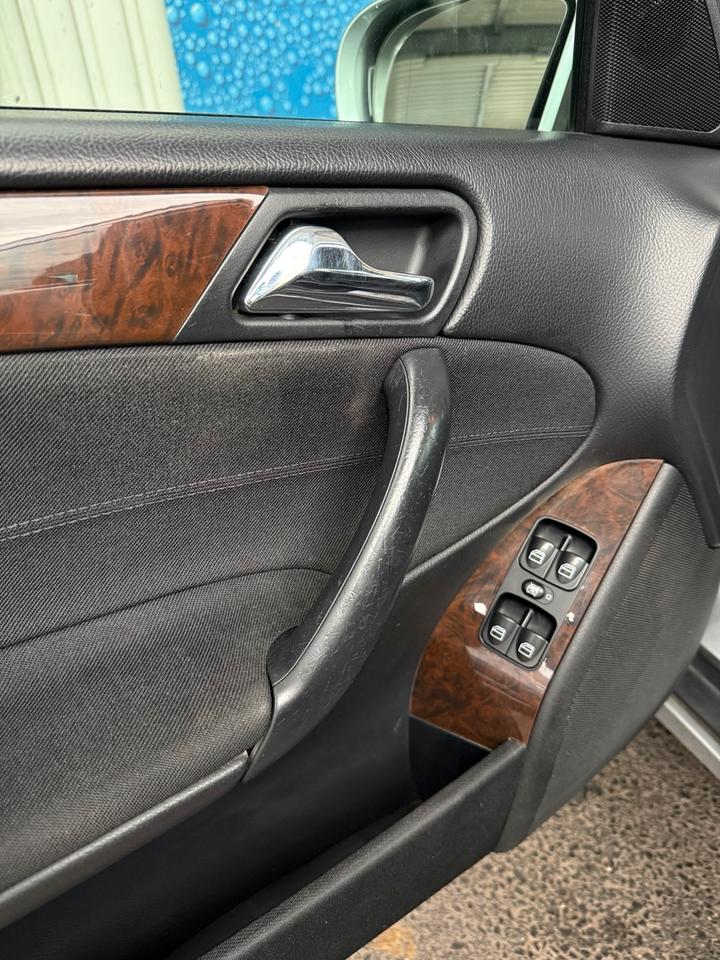Mercedes Benz C 200 2006 — photo 13