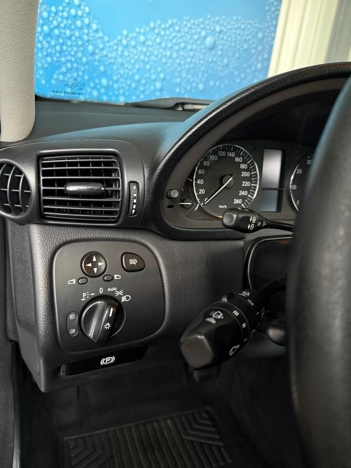 Mercedes Benz C 200 2006 — photo 14