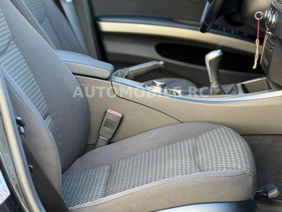 BMW 320 2011 — photo 10