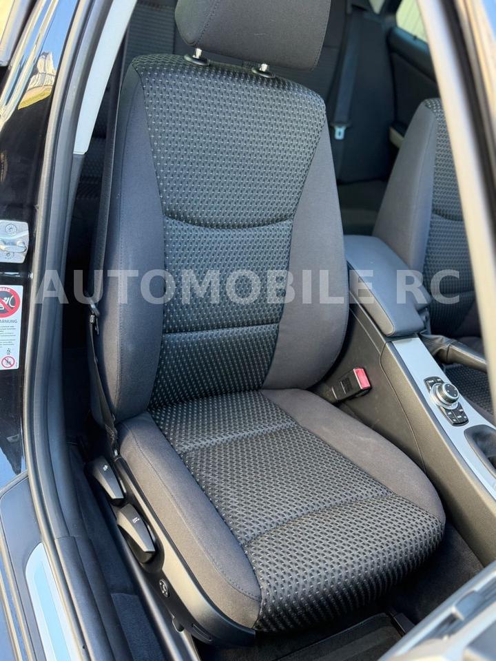 BMW 320 2011 — photo 11