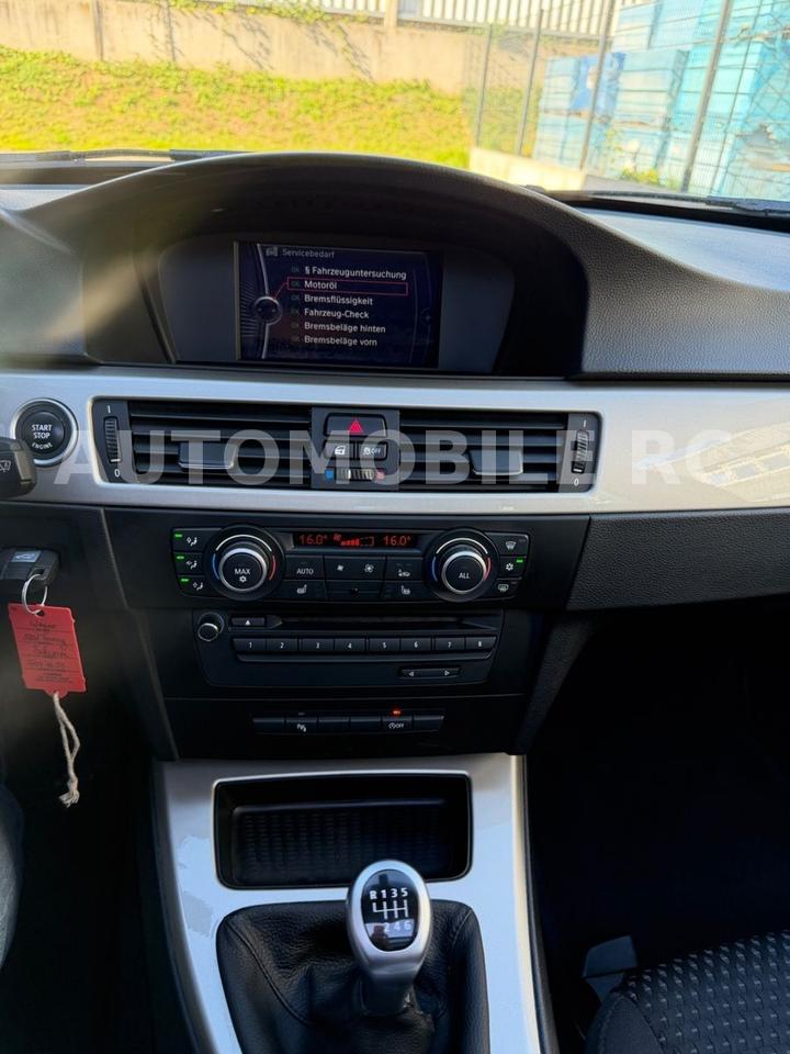 BMW 320 2011 — photo 14