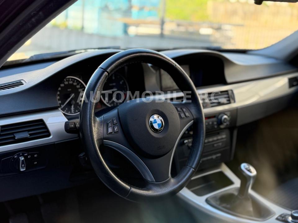 BMW 320 2011 — photo 8