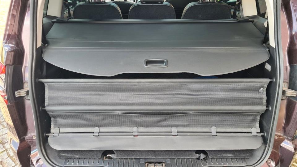 Ford S-Max 2011 — photo 13
