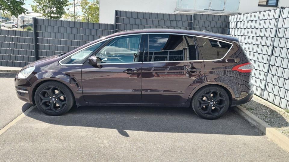 Ford S-Max 2011 — interior