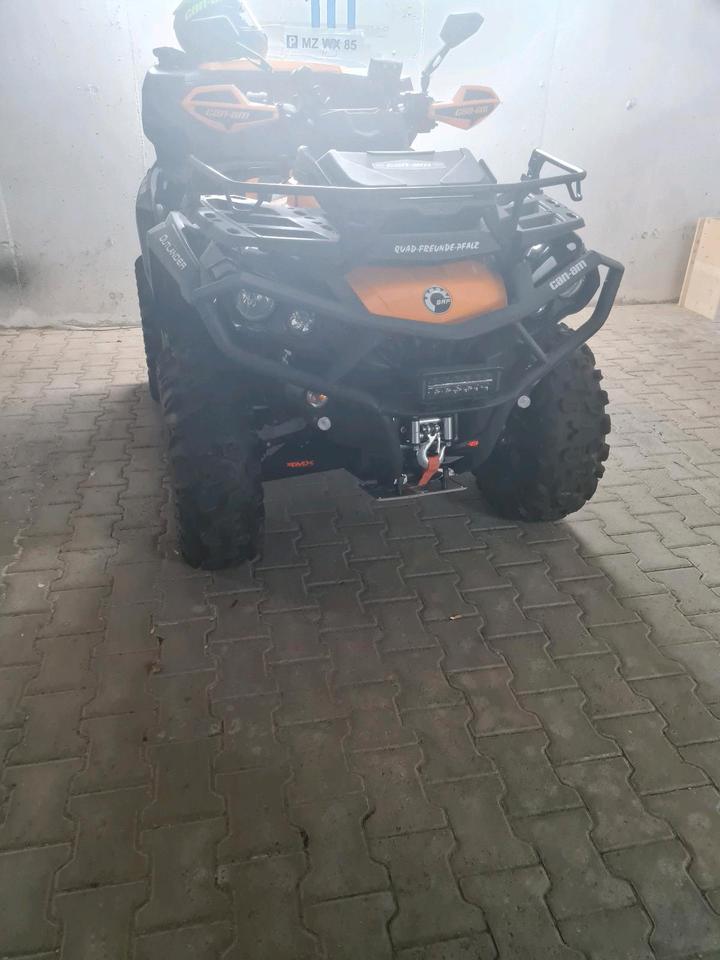  Can Am Outlander 1000r XTP 2014 — rear view