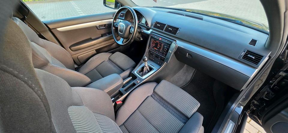 Audi A4 2007 — photo 17