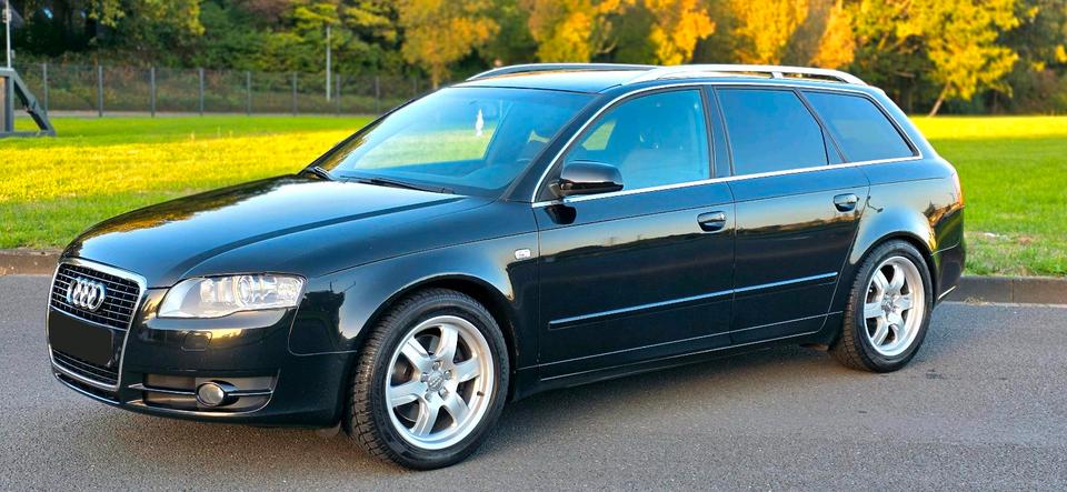Audi A4 2007 — rear view