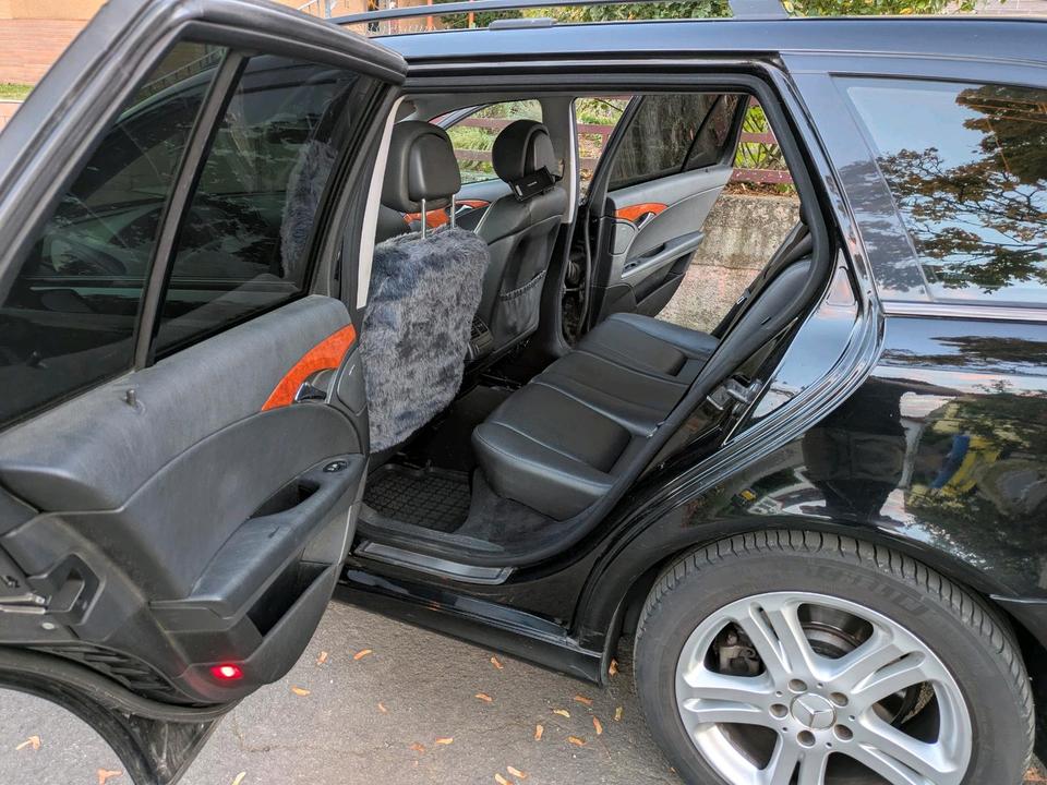 Mercedes Benz E 200 2008 — photo 10