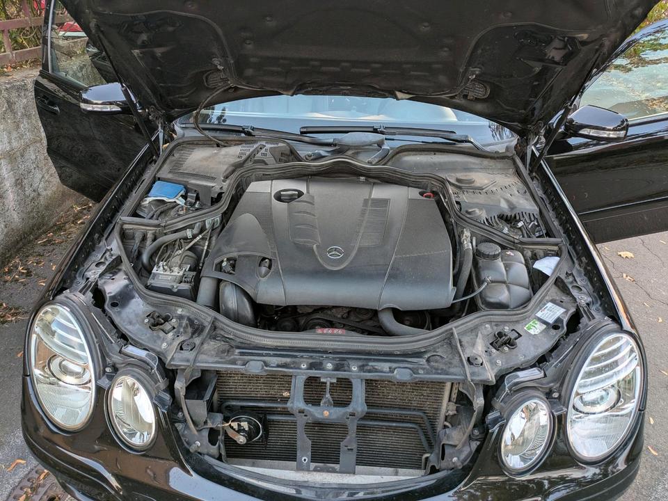 Mercedes Benz E 200 2008 — photo 14