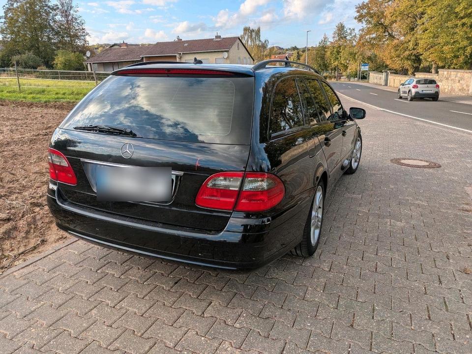 Mercedes Benz E 200 2008 — engine