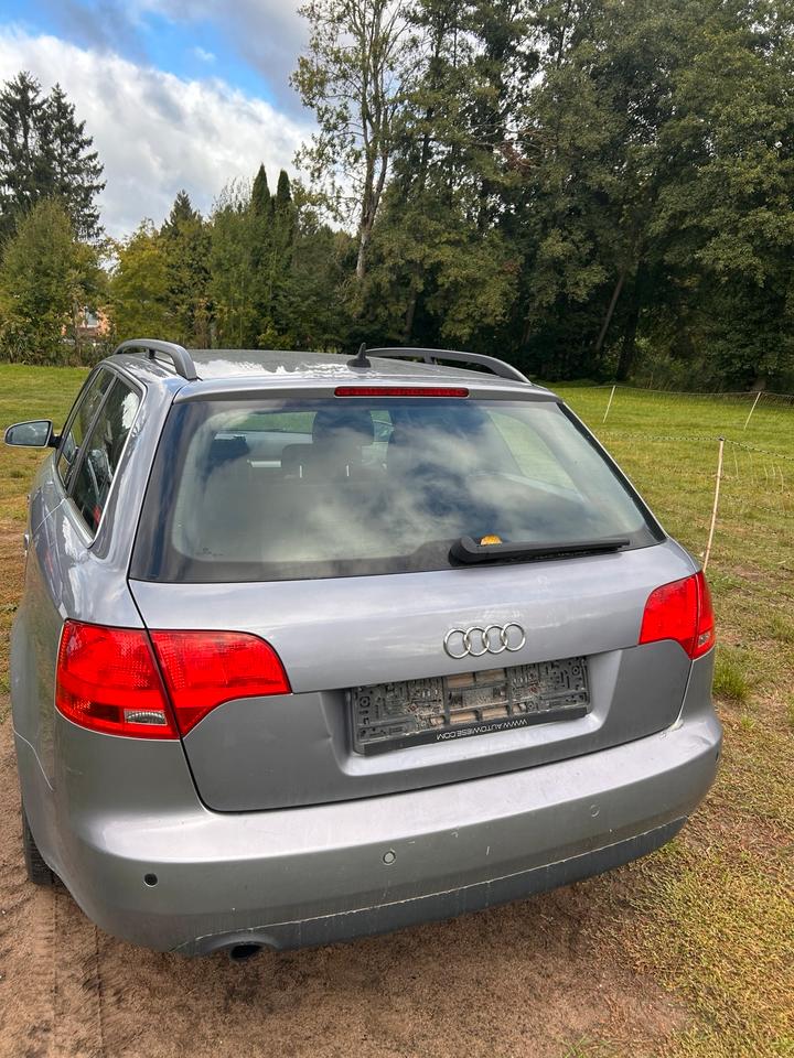 Audi A4 2006 — двигун