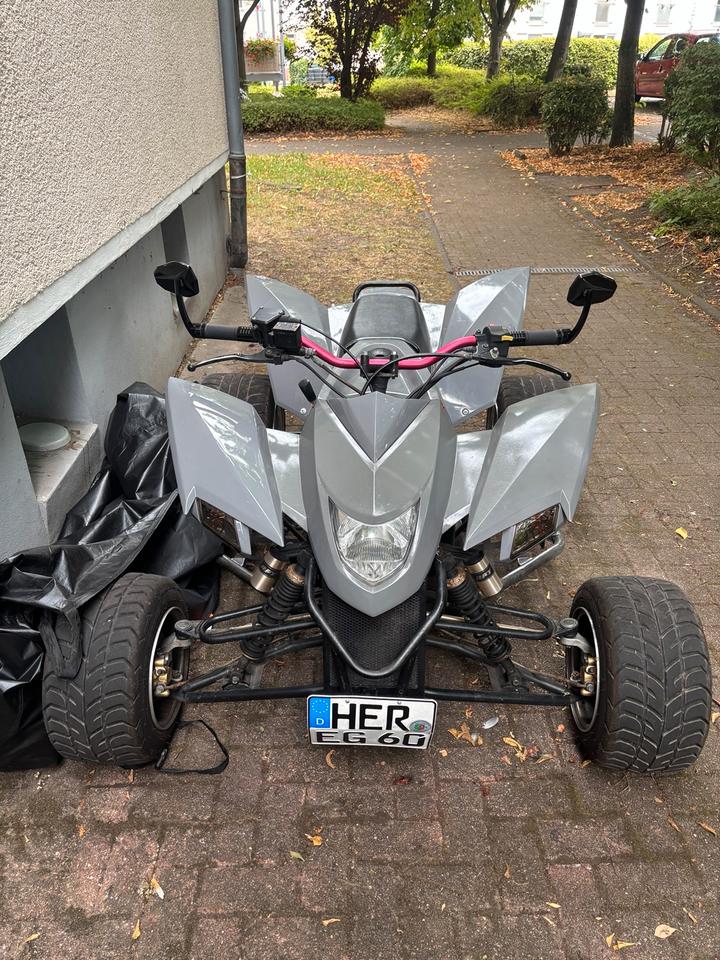  SMC 320s Quad TÜV 06/2028 2015 — rear view