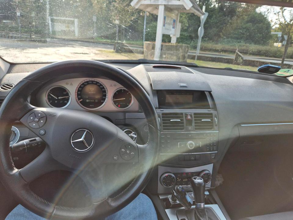 Mercedes Benz C 220 2008 — photo 11