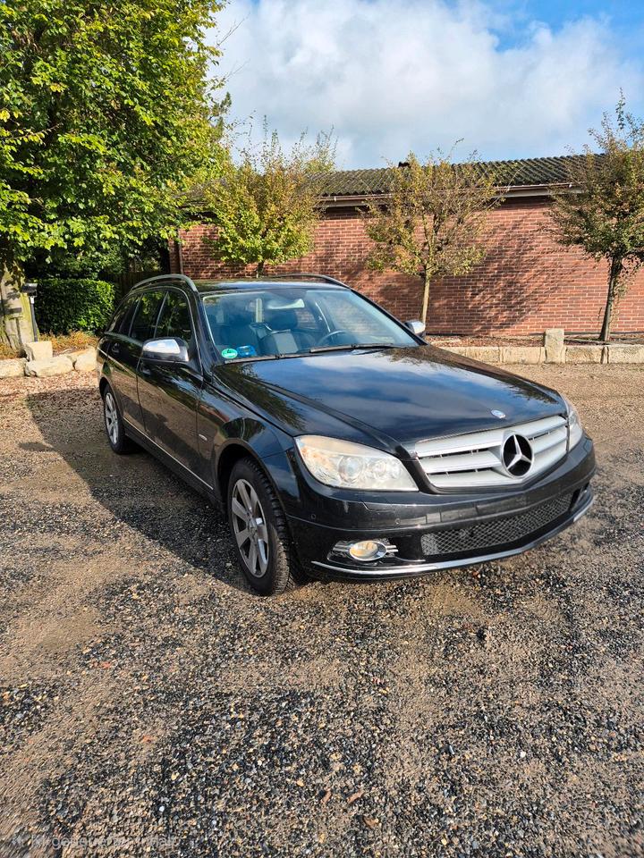 Mercedes Benz C 220 2008 — rear view