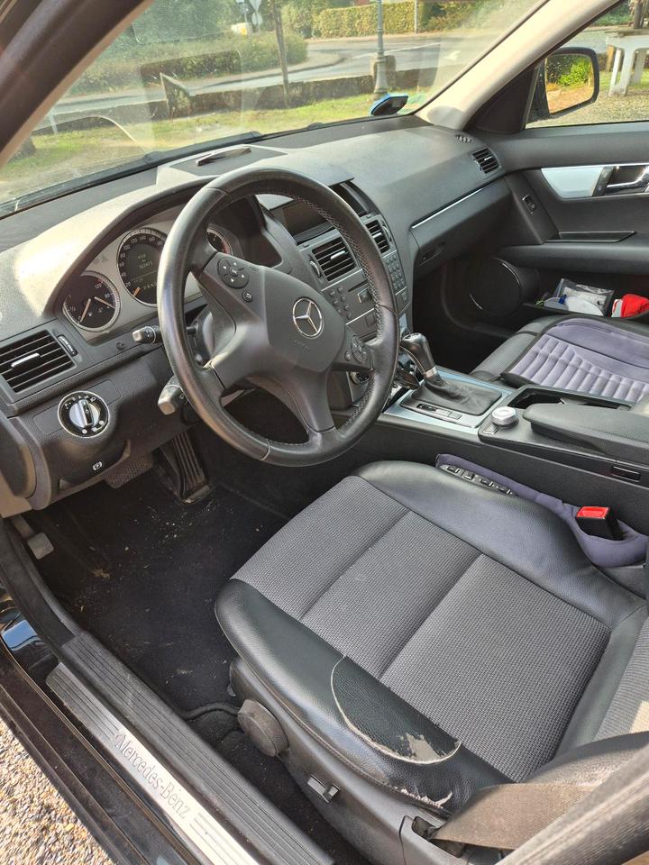 Mercedes Benz C 220 2008 — photo 9