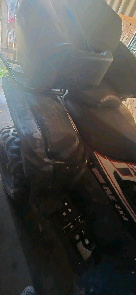 Weitere Motorräder Gelöscht • Quad Blade 525 4x4 2009 — rear view