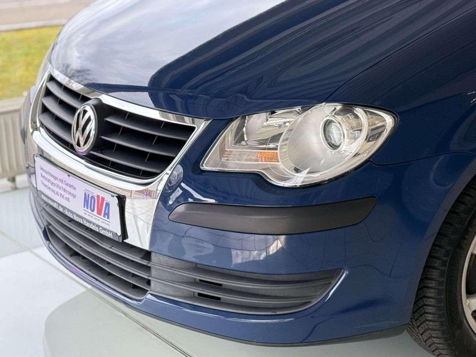 Volkswagen Touran 2010 — photo 5