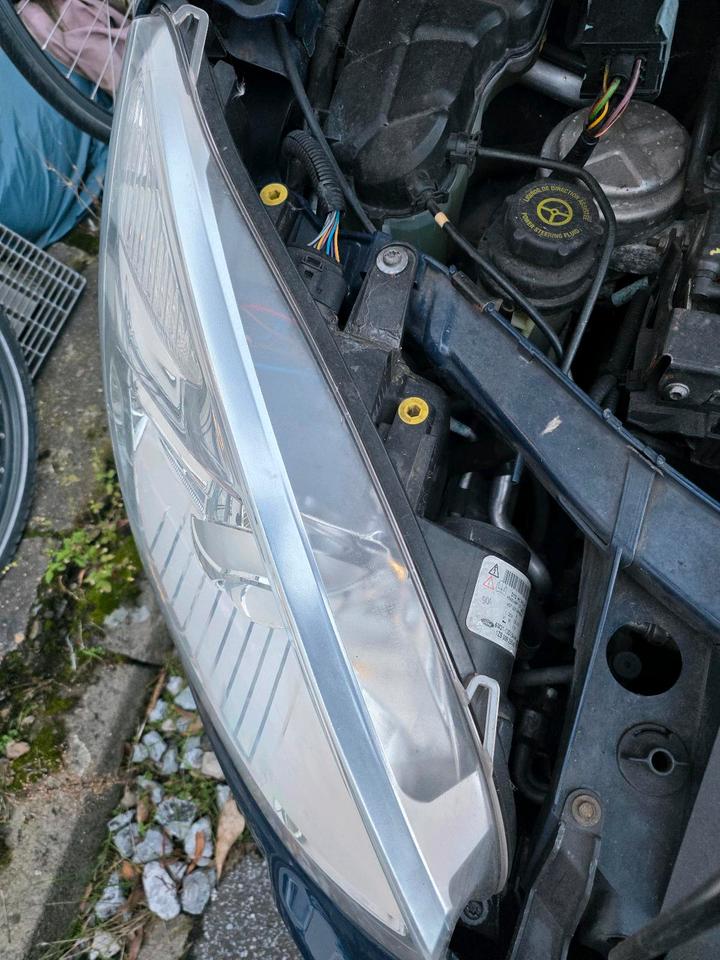 Ford S-Max 2011 — photo 12