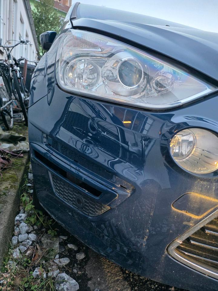Ford S-Max 2011 — photo 5