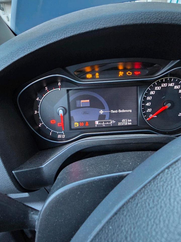 Ford S-Max 2011 — photo 9