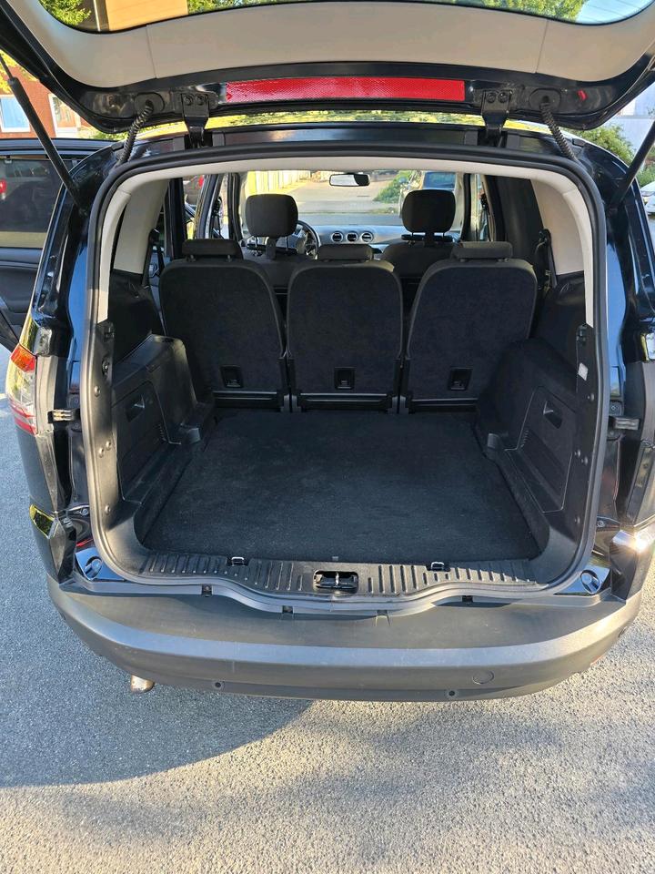 Ford S-Max 2013 — photo 7