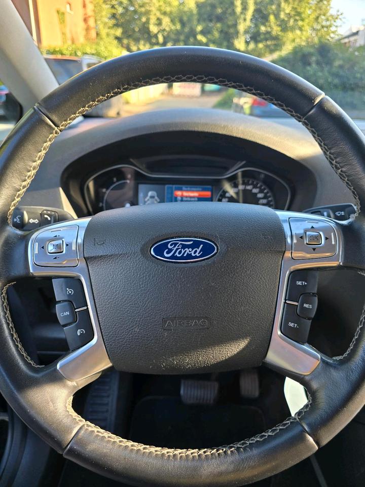 Ford S-Max 2013 — photo 9