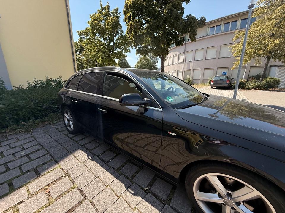 Audi A4 2010 — interior