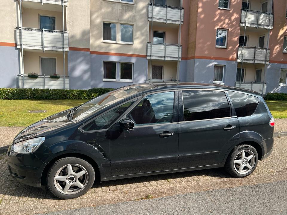 Ford S-Max 2009 — photo 11