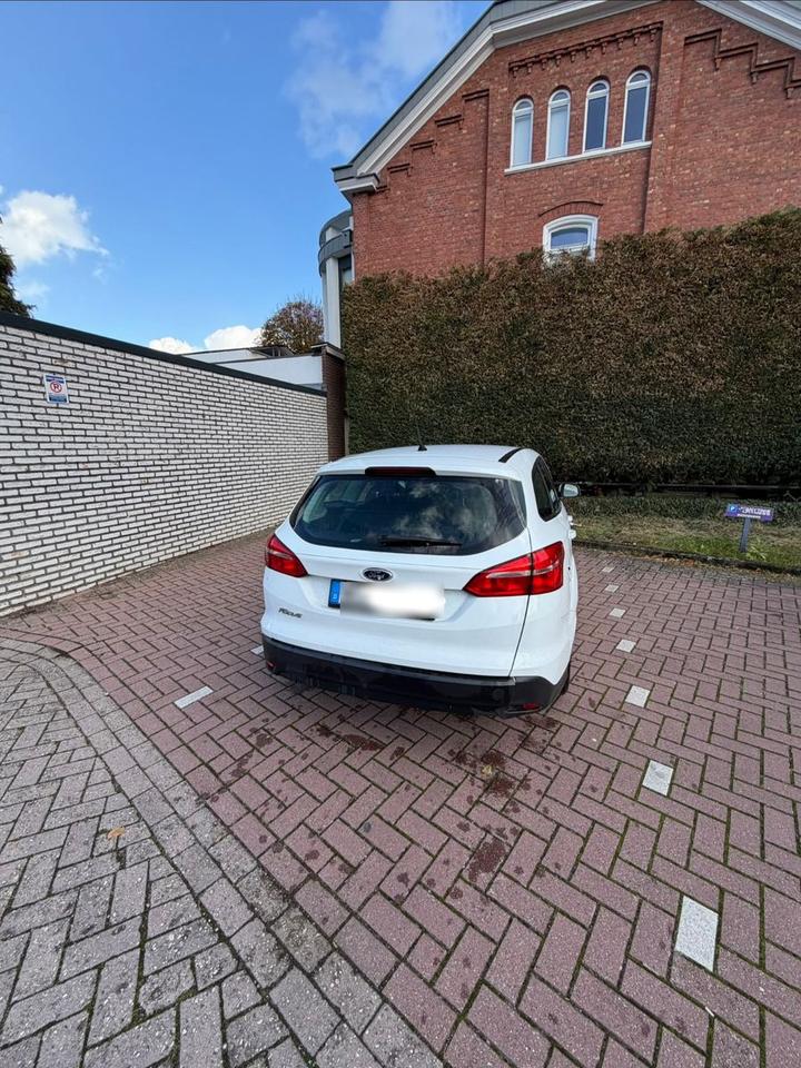 Ford Focus 2015 — салон