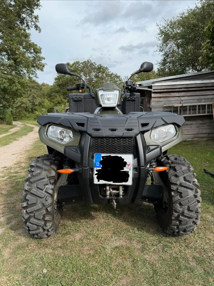  Polaris Sportsman Forest 570 ATV Quad LOF mit Zubehör - wenige Km 2013 — rear view