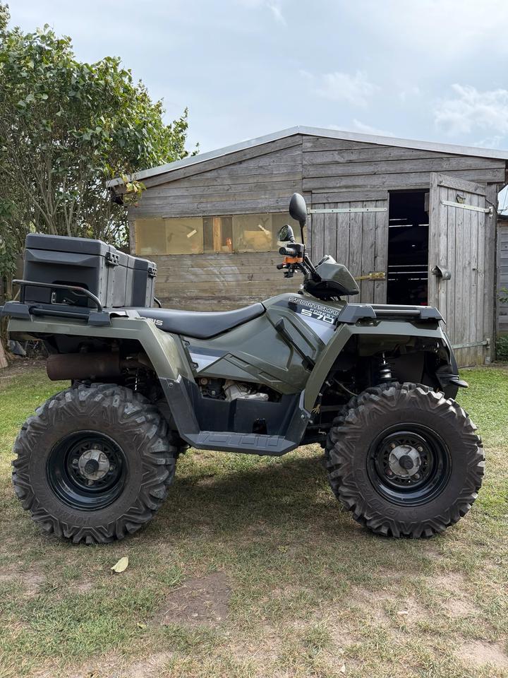 Polaris Sportsman Forest 570 ATV Quad LOF mit Zubehör - wenige Km 2013 — engine 567 ccm