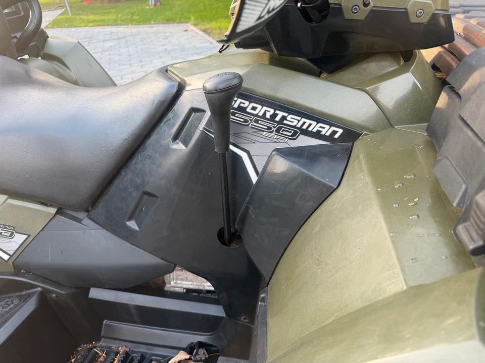  Quad Polaris Sportsmann 550 x2 Allrad 4x4 LOF AHK Servo 2011 — вигляд ззаду