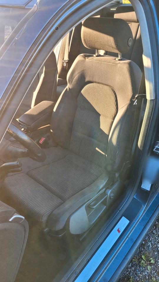 Audi A4 2006 — photo 12