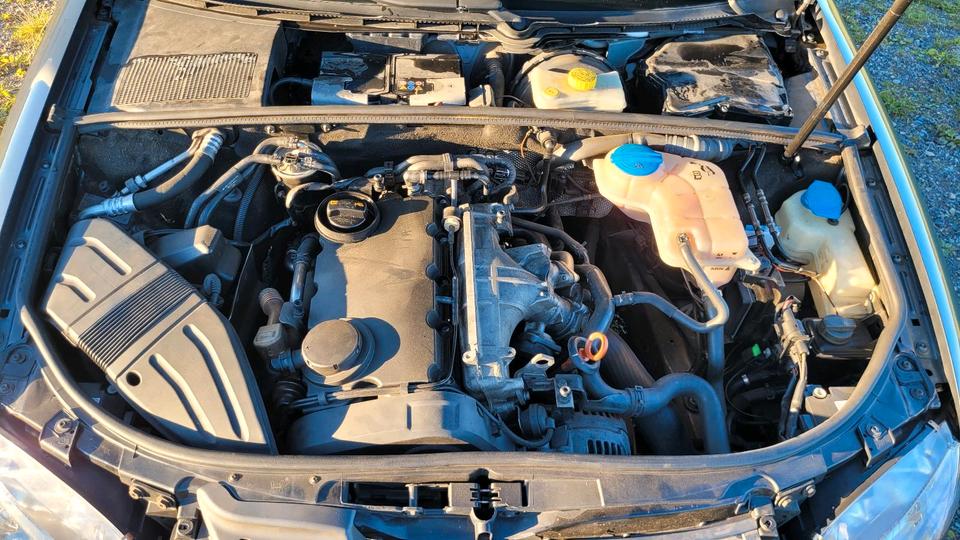 Audi A4 2006 — photo 16