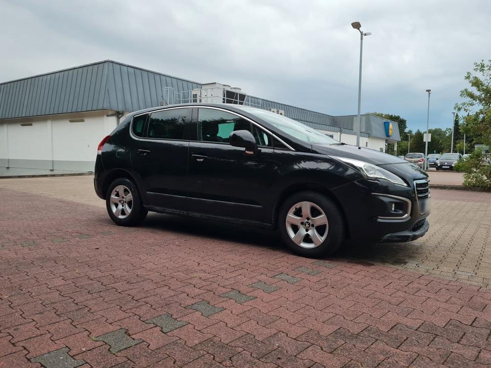 Peugeot 3008 2014 — салон