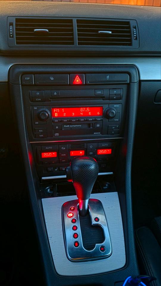 Audi A4 2005 — photo 10