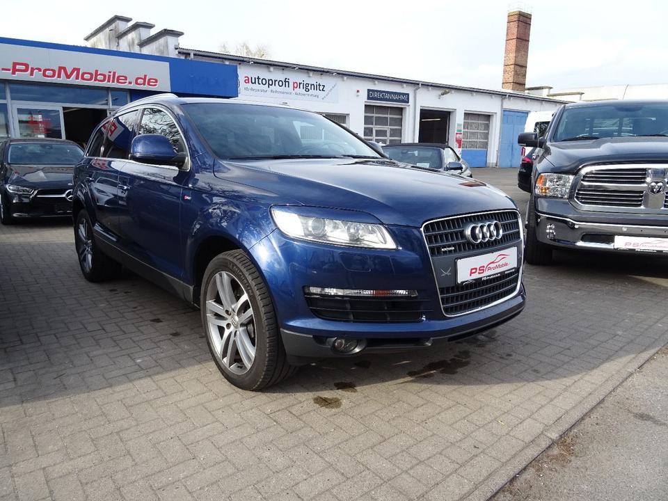 Audi Q7 2007 — салон