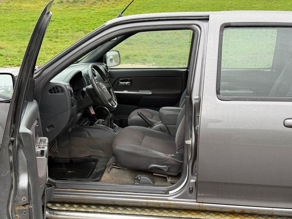 Weitere Automarken Isuzu D-Max Pick-Up Double Cab 2.5 TD 4WD *KLIMA*ALU* 2012 — фото 8